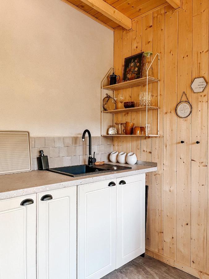 Elysian Fields - The Island Tiny House Bed & Breakfast Sadu Luaran gambar