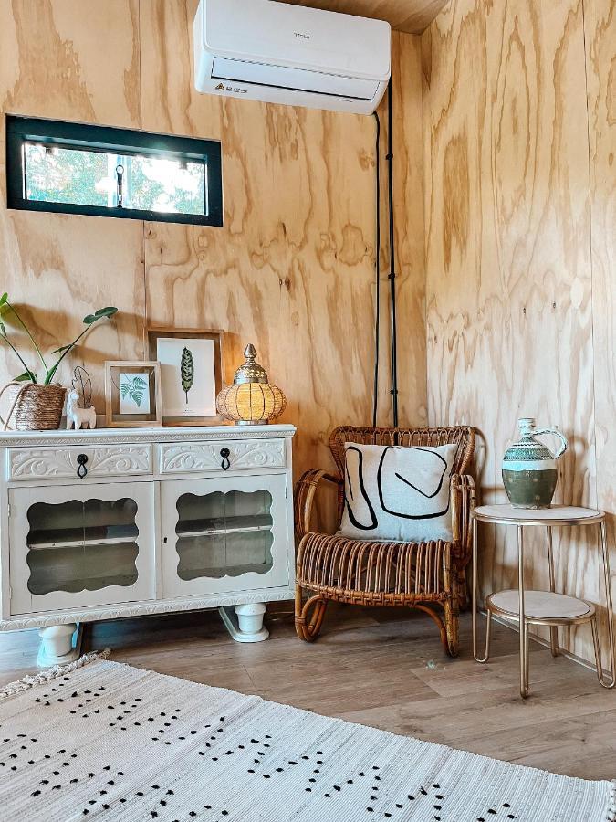 Elysian Fields - The Island Tiny House Bed & Breakfast Sadu Luaran gambar