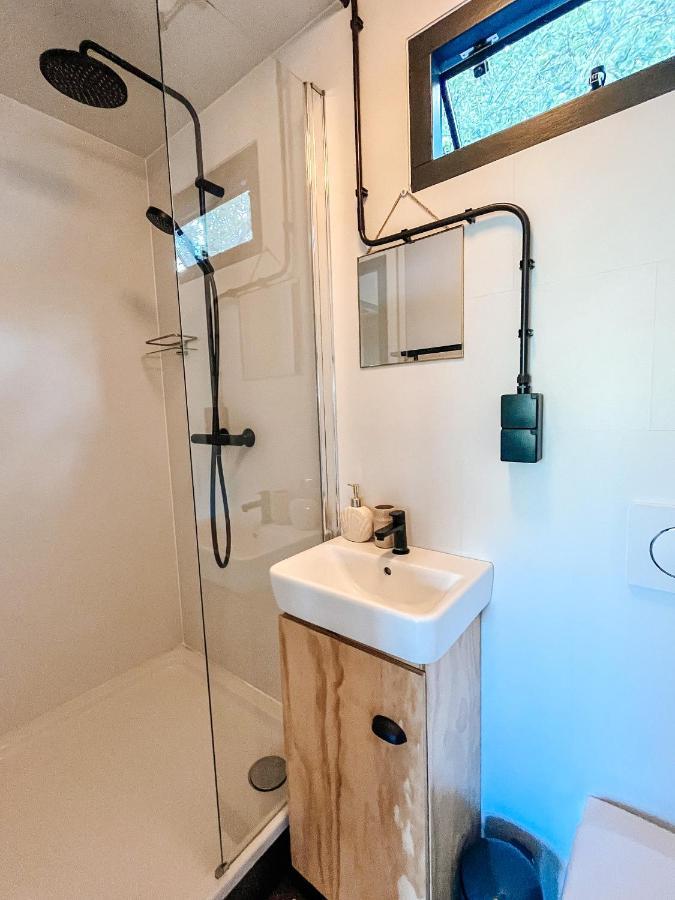 Elysian Fields - The Island Tiny House Bed & Breakfast Sadu Luaran gambar
