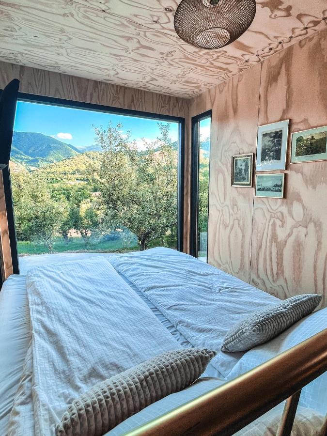 Elysian Fields - The Island Tiny House Bed & Breakfast Sadu Luaran gambar
