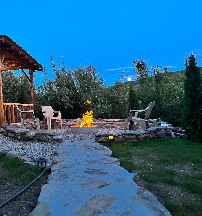Elysian Fields - The Island Tiny House Bed & Breakfast Sadu Luaran gambar