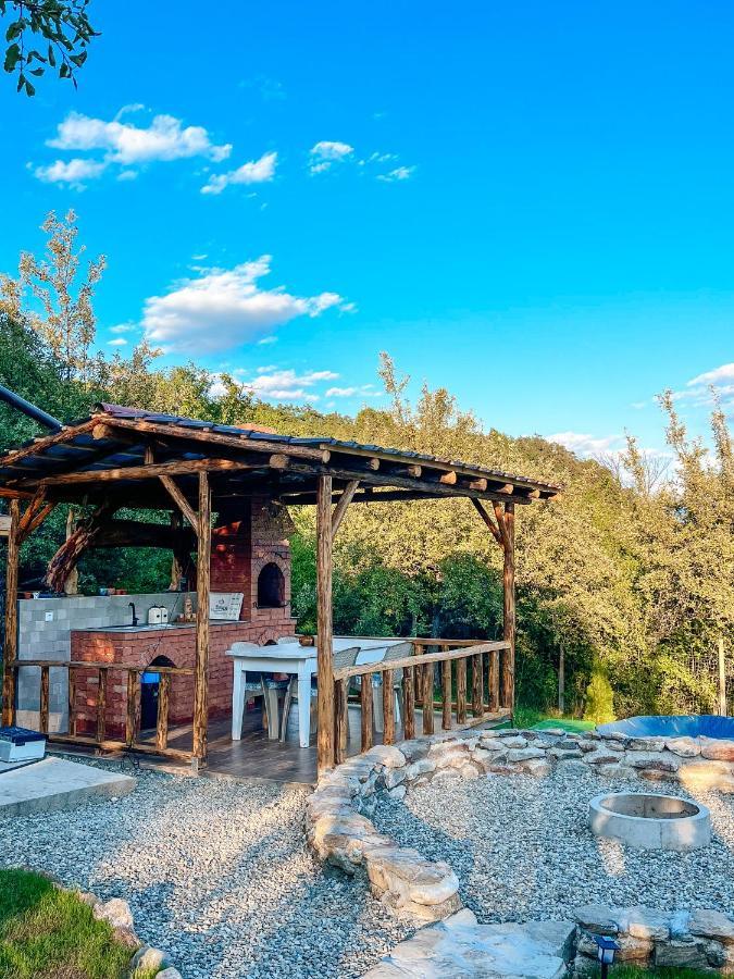 Elysian Fields - The Island Tiny House Bed & Breakfast Sadu Luaran gambar
