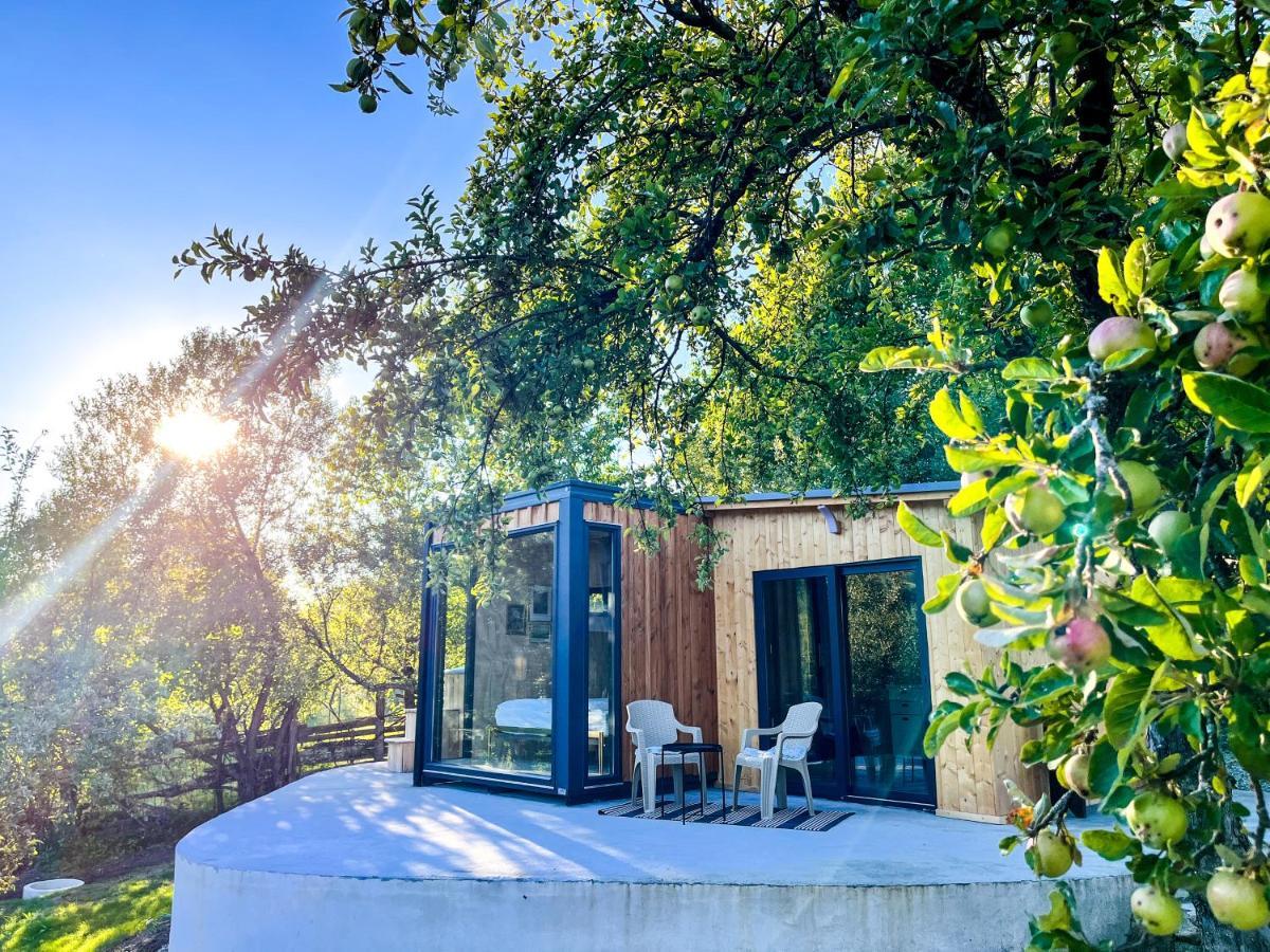 Elysian Fields - The Island Tiny House Bed & Breakfast Sadu Luaran gambar